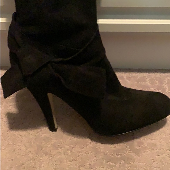 Boots - Picture 2 of 7